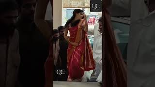 Genelia D'Souza Navel in saree