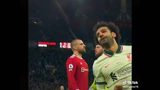 محمد صلاح يأخذ الكرة الذهبية