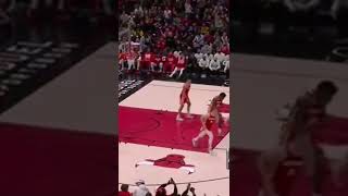 NBA HIGHLIGHTS: AYO DOSUNMU JUST WENT ALLEN E. IVERSON ON TRAE YOUNG.. #shorts