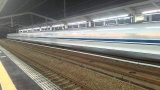 Shinkansen NOZOMI passing at Himeji 300km/h #1