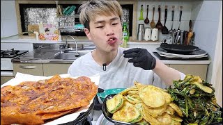 꽃돼지 호박전에 해물김치전 열무김치 한식먹방[korean food]mukbang Eating show 吃播