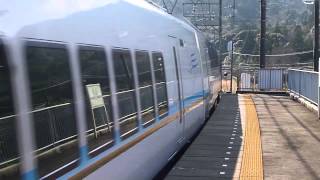 近鉄50000系 特急しまかぜ 五知駅通過