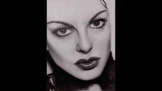 Airbrush portrait of Laura