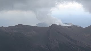 口永良部島の新岳、小噴火続く　鹿児島・屋久島町