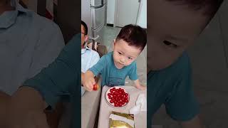 爸爸带娃不靠谱，儿子都看不下去了#cute #baby #funny #comedy