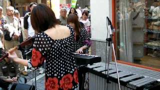 高円寺びっくり大道芸２０１０　「Ｄｕａｌｉｓ」　の演奏