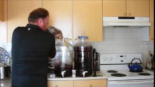 Fruit Winemaking With Master Vintner