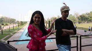Sara Ali khan trying rhyming with akshay Kumar / namaste Darshako 🙏 from the Taj Mahal