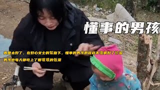 真是太好了，在好心女士的幫助下，懂事的男孩的叔叔不僅病好了許多，男孩也每天都吃上了香噴噴的飯菜《懂事的男孩》127