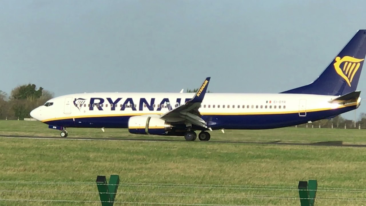 Ryanair B737 800 Landing Youtube