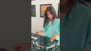 Pioneer PLX-CRSS 12 is my favorite turntable 🔥  #djmichelle #scratch