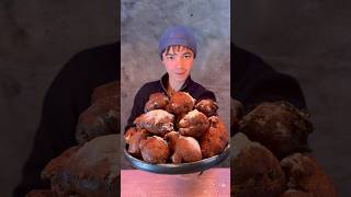 Oliebollen or Dutch doughnuts | Dutch classics episode 22 #oliebollen #doughnuts #donuts #doughnut