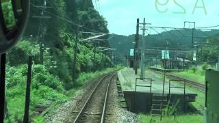 信越本線の越後岩塚駅～塚山駅間を走行するE129系の前面展望