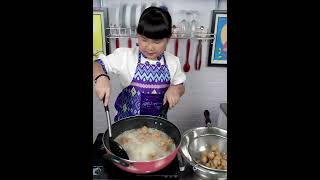 #90  Little Chef's Sweet and Sour Pork Ball ဝက်သားလုံးချိုချဥ်ကြော်