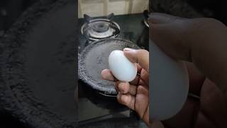 🥚മഞ്ഞക്കരു പൊട്ടാതെ മുട്ട പെർഫെക്റ്റ് ആയി പൊട്ടിക്കാം🍳#kitchen #hacks #bullseye