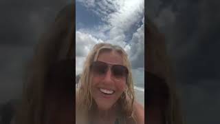Woman's Hilarious Attempts to Stop Livestream Caught on Camera