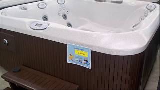 Jacuzzi J 335 hot tub