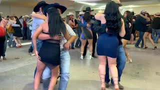 Pura Vida Bailando en Satevo Chihuahua Con los Vendavales