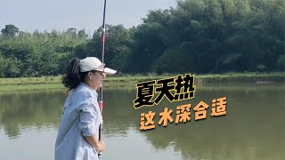 早口釣鯉魚，這水深合適，相比之下算爆護了吧