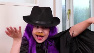 Malice Gives The Princesses Nightmares! | Kiddyzuzaa | WildBrain Live Action