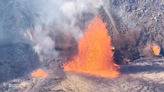 Hawaii's Kilauea volcano spews columns of lava | AFP