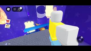 saya main Roblox game yang bernama *escape the baby bobby*