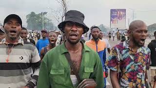 MOBILISATION DES KINOIS SUR LE BOULEVARD LUMUMBA EN FAVEUR DES SOLDATS A GOMA, KAGAME MIS EN GARDE