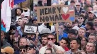 Police handcuff Henry Novak a victim, and let him die due to racism in the UK! 📱
