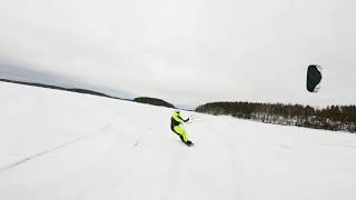 KITEBOARDING ON ICE