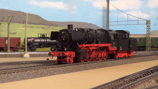 Märklin 37835 BR 50 Kab vor Kesselwagenzug