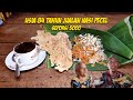 Warung Sejak tahun1970an, sego pecel + kopi cukup 8000 rupiah!