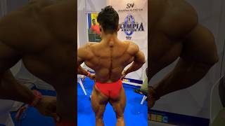 Backstage posing in amateur olympia!!Arvindmahala #viral #motivation #olympia #athlete