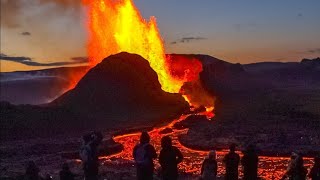 UP CLOSE WITH A VOLCANO GEYSER! ICELAND VOLCANO ERUPTION! REAL SOUND