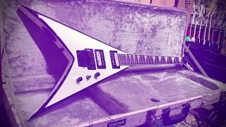 Jackson JS Series King V JS32 Electric Guitar, Amaranth FB, White with Black Bevels