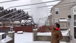 Instant vapor - Boiling water freezes instantly