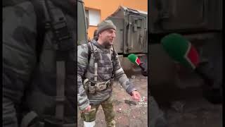 апти (жёлтые штанишки) в качестве шута в Украине! Развлекает Кадыр-Овцев.