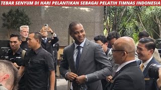 MOMEN KEDATANGAN PATRICK KLUIVERT JELANG KONFERENSI PERS SEBAGAI PELATIH TIMNAS INDONESIA