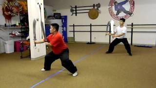 Antoine Pham and Danny Ngoo - Shaolin Double Broadswords - 少林双刀