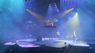 Blink 182 Live Down Friday August 2nd Indianapolis, Indiana at Gainbridge Fieldhouse