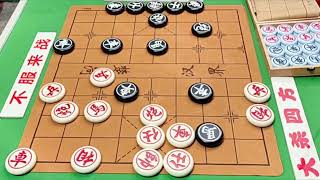 象棋大师孙浩宇大喊大叫狂虐大爷，棋友：上局被美女杀得不敢说话