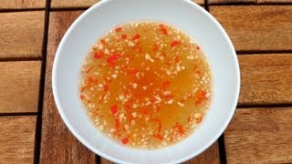 How to make Vietnamese dipping sauce 