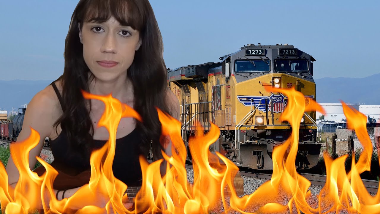 Colleen Ballinger - Toxic Gossip Train (Remix) - YouTube