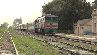 Тепловоз 3ТЭ10М-1104Б на ст. Дондушаны / 3TE10M-1104B at Donduseni station