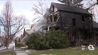 Cleveland firefighters find hoarding situation while battling fatal fire