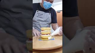 Assembling layer cake