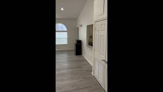 1020 N Riverside Tour