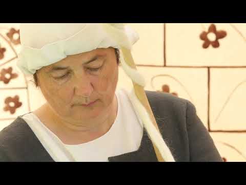Which two regions were most involved in the spinning weaving and dyeing of wool during the Middle Ages?