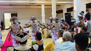 Wedding kandyan Dance (උඩරට වෙස් නැටුම්)