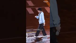 [Fancam]时代少年团贺峻霖 | P12 #贺峻霖 #hejunlin  #hạtuấnlâm  #TNT #时代少年团