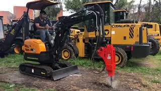 Miniexcavadora con Martillo Hidráulico || División Vial || Taurus Máquinas